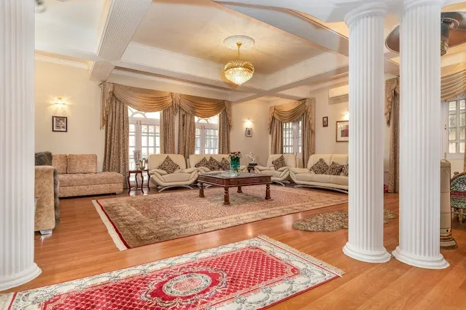 Lecasa | Luxury Home Stay / Or Similar 3