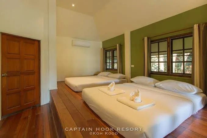 Captain Hook Resort 2